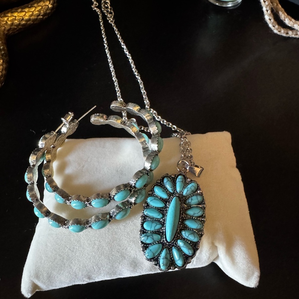 Turquoise and Silver Pendant Necklace and Earrings Set